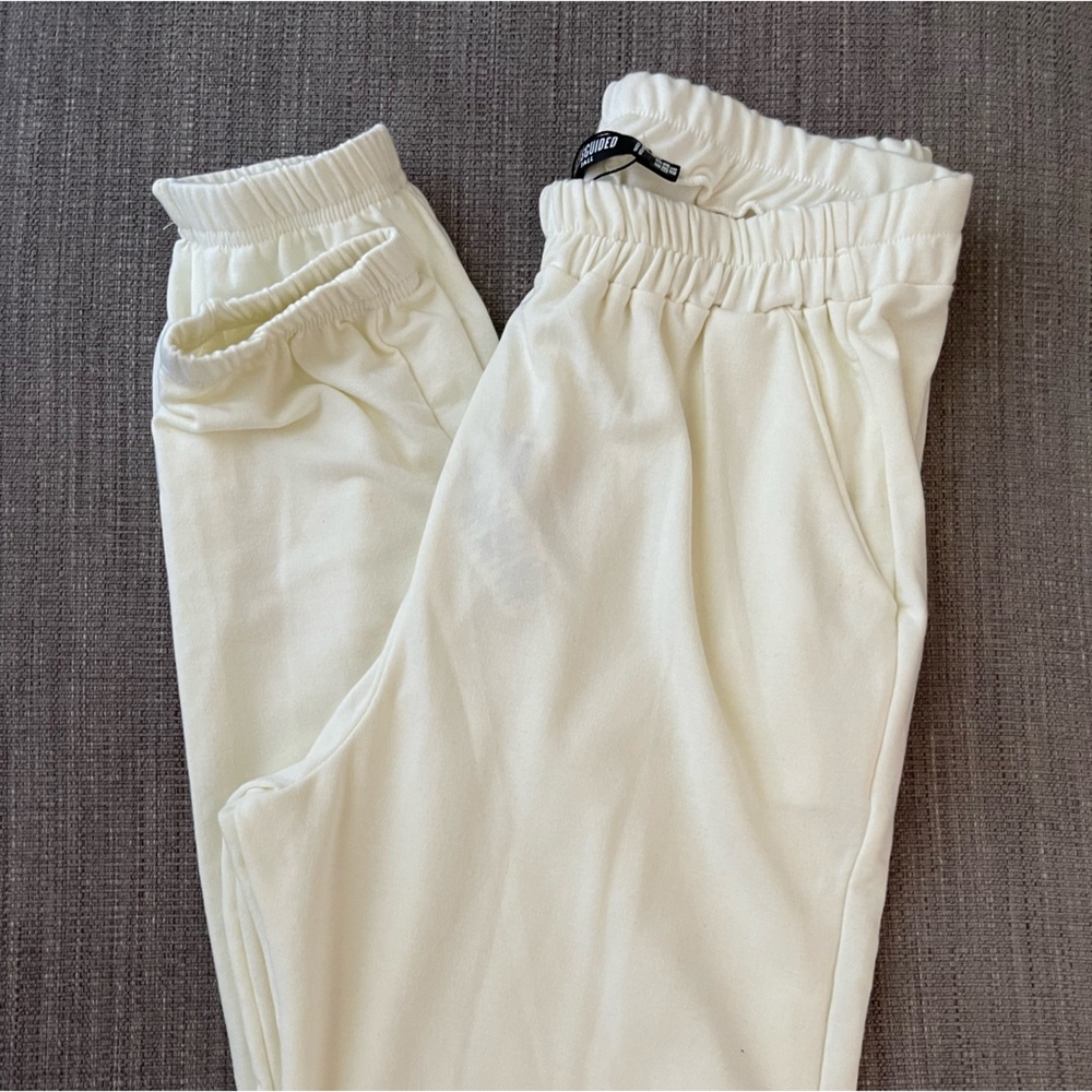 Misguided creme joggers